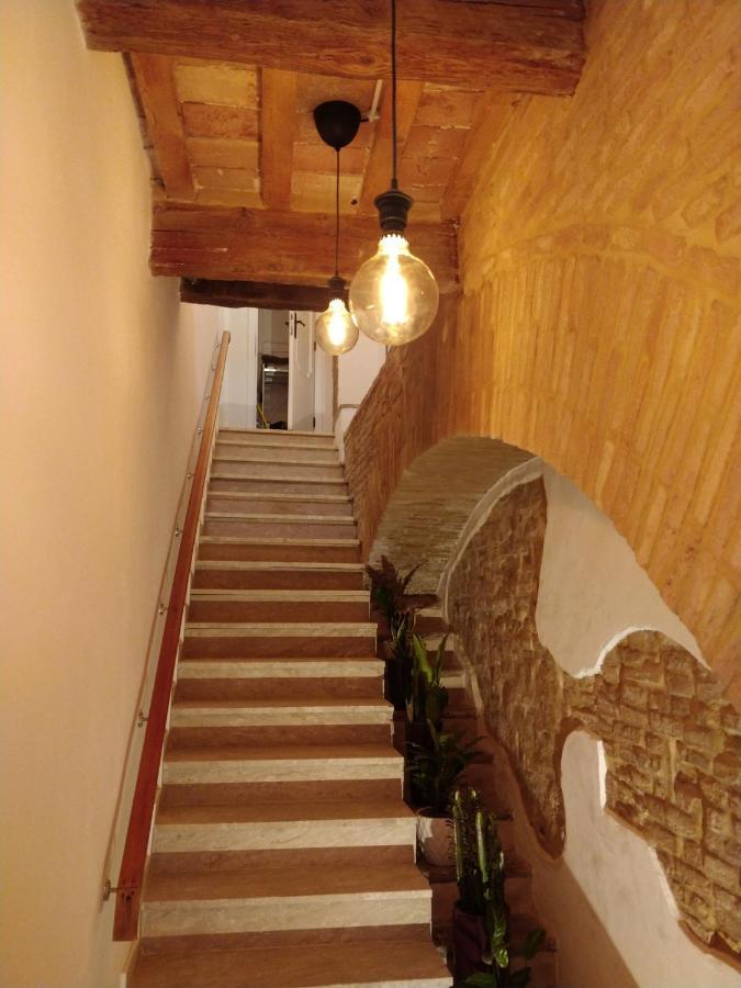 Isi Guesthouse 29 Ези Экстерьер фото